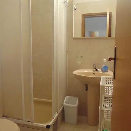 Elelo Apartment *